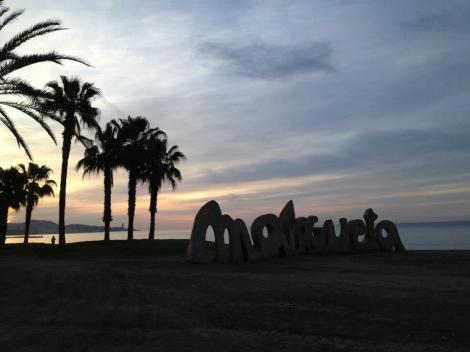 amanece en la costa